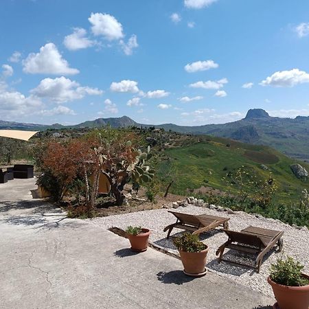 Casa Vacanze Sicilia Casteltermini Екстериор снимка