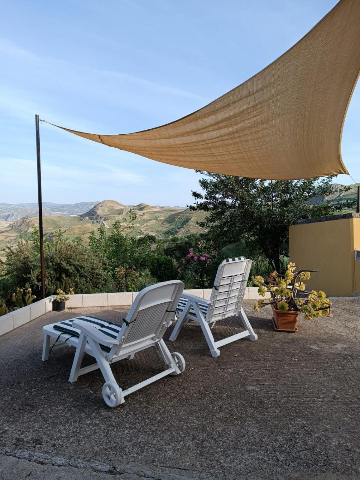 Casa Vacanze Sicilia Casteltermini Екстериор снимка